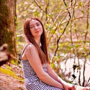 Meet your Posher, Alexis